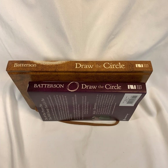 Draw the Circle Set of 2 Prayer Books - Mark Batterson - Picture 3 of 5